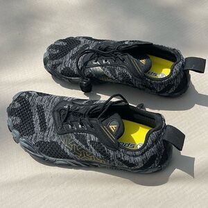 Water Shoes for Women Quick-Dry Aqua Sock Barefoot for Lake, River, Never Worn